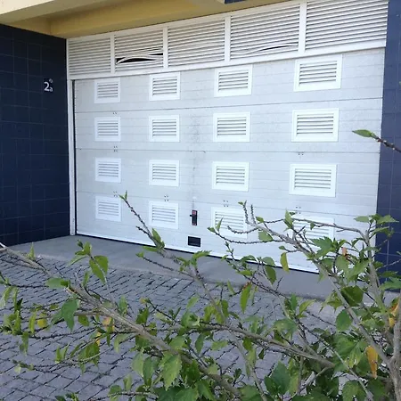 Casa Das Olaias & Closed Parking Daire Lisboa