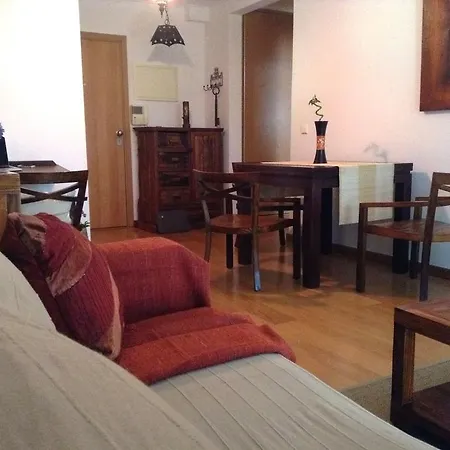 Appartamento Casa Das Olaias & Closed Parking