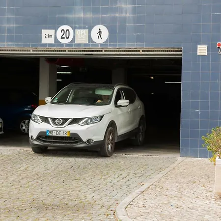 Casa Das Olaias & Closed Parking Apartamento
